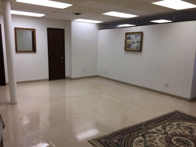 102 E Schoolhouse Rd, Yorkville, IL 60560